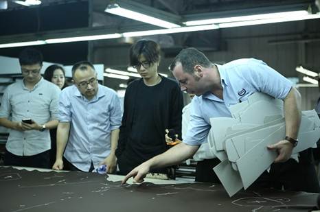 斯特的极致天窗工艺开元棋牌遇见伟巴(图10)